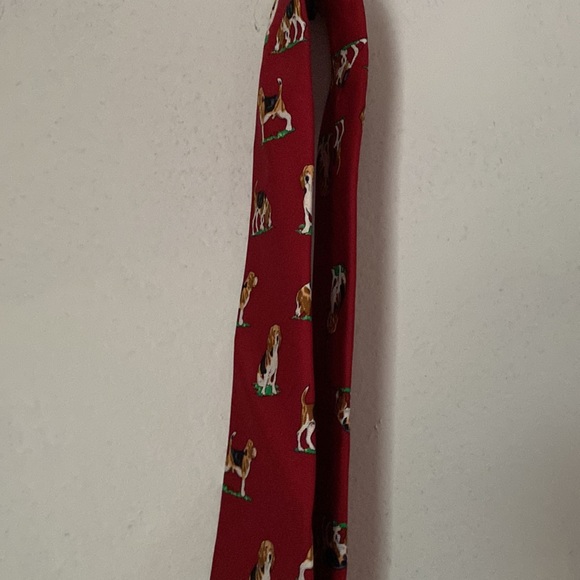 Beagle Dog motif Mens 100% silk tie. - Picture 5 of 5